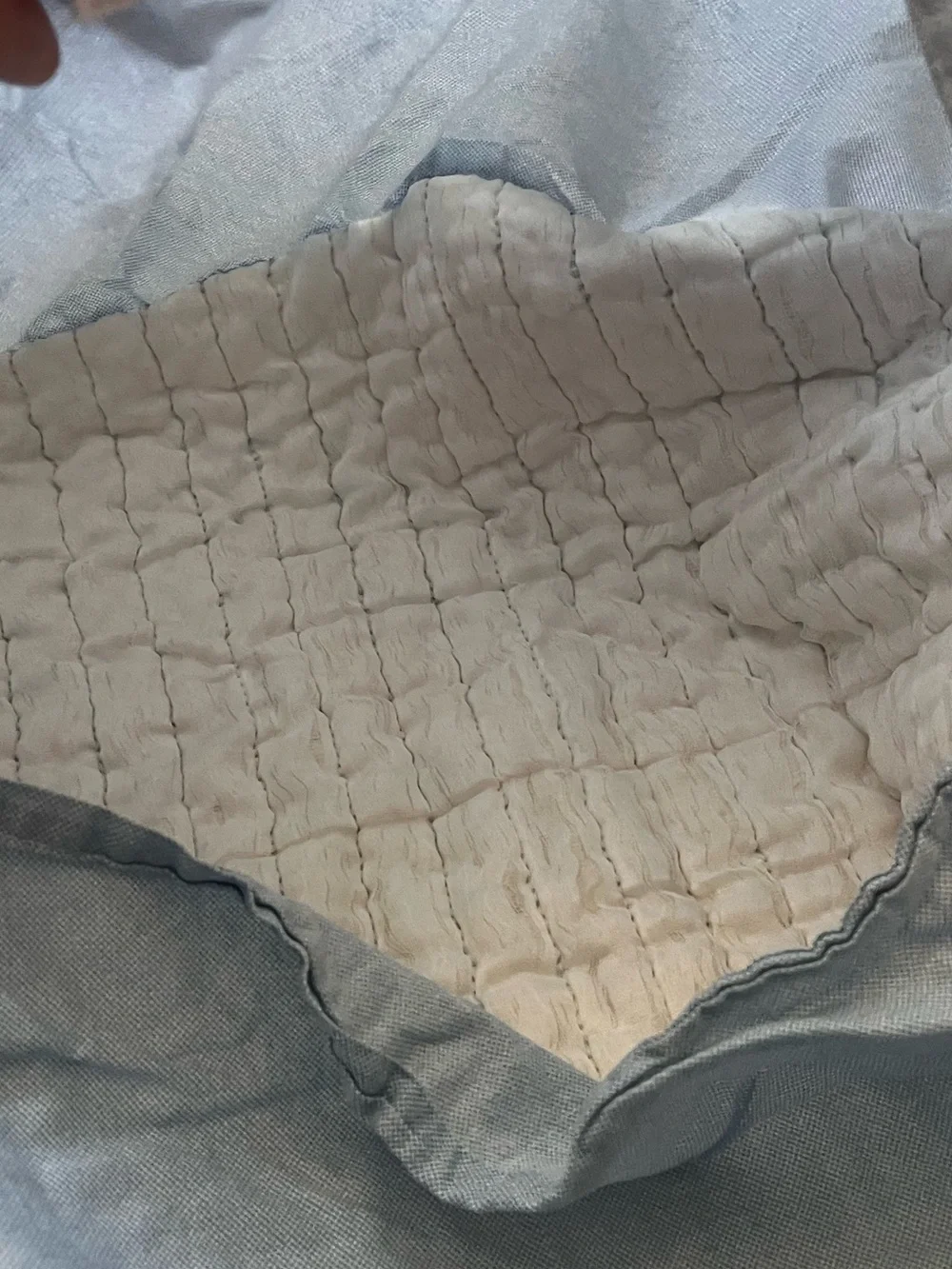 N/A quilted 100%